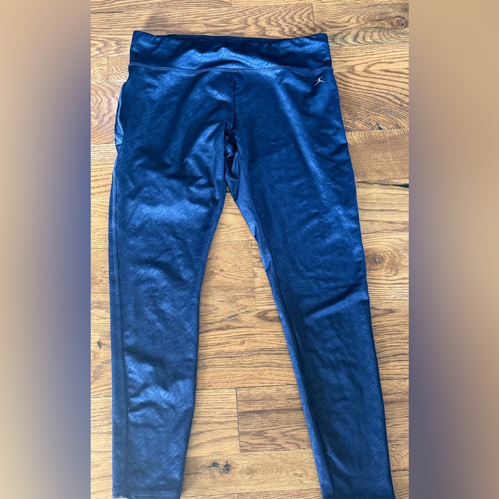 Danskin Navy Blue Brushed 7/8 Leggings. Size Medium